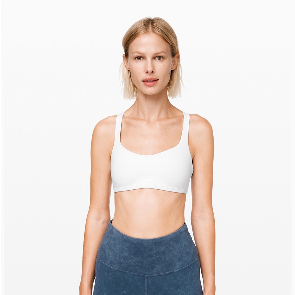 Lululemon Free to Be sports bra. White. Size 8.